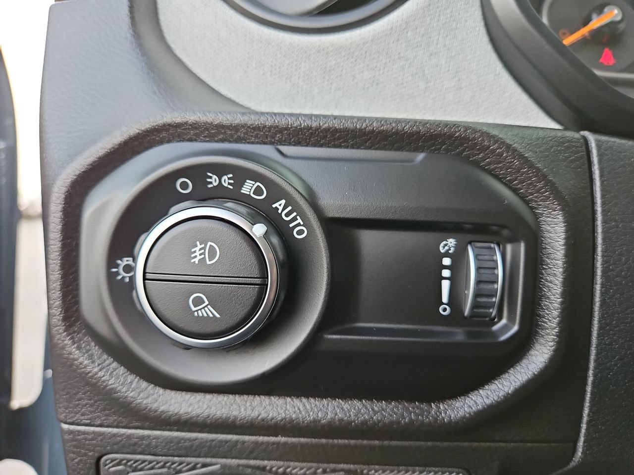 New 2026 Jeep Gladiator Sport AWD/4WD image 29