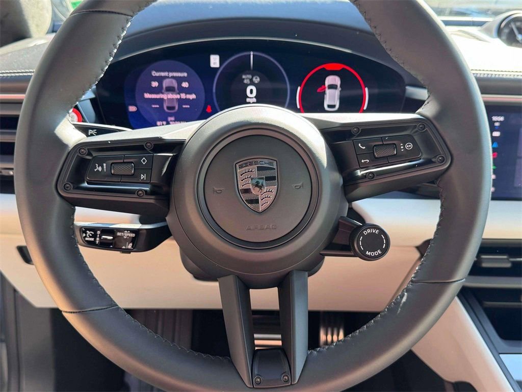 New 2025 Porsche Macan Turbo Electric image 20