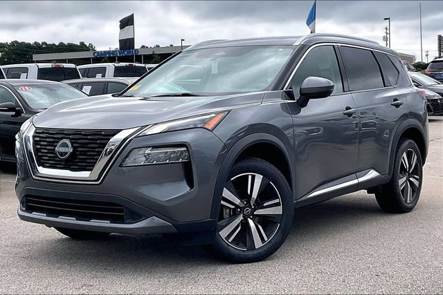 Used 2023 Nissan Rogue SL FWD image 2