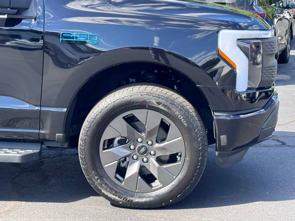 Used 2024 Ford F150 Lightning XLT AWD/4WD image 45