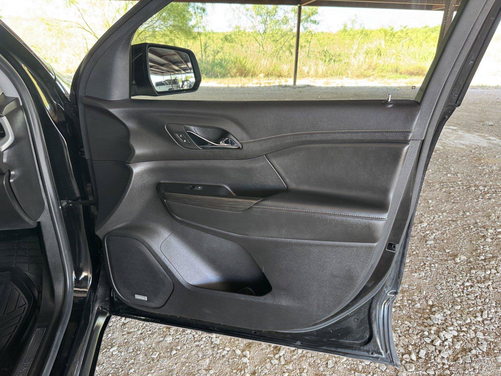 Used 2023 GMC Acadia SLT FWD image 43