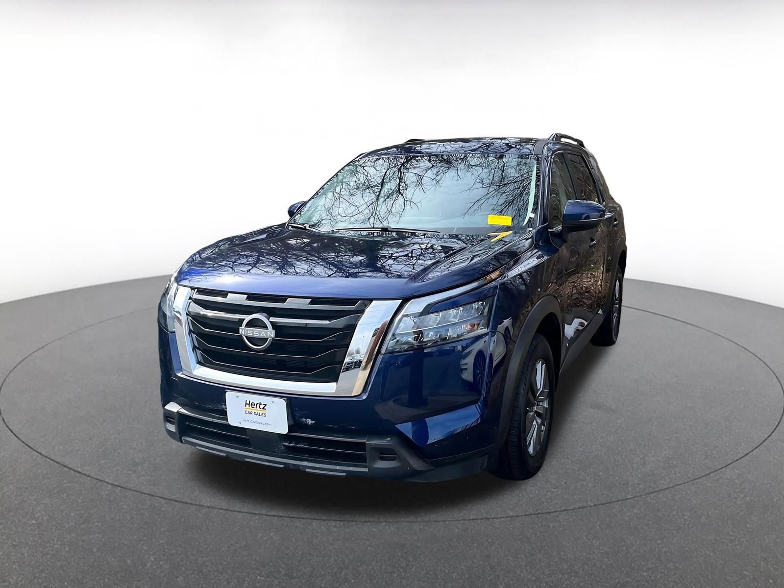 Used 2025 Nissan Pathfinder SV AWD/4WD image 8
