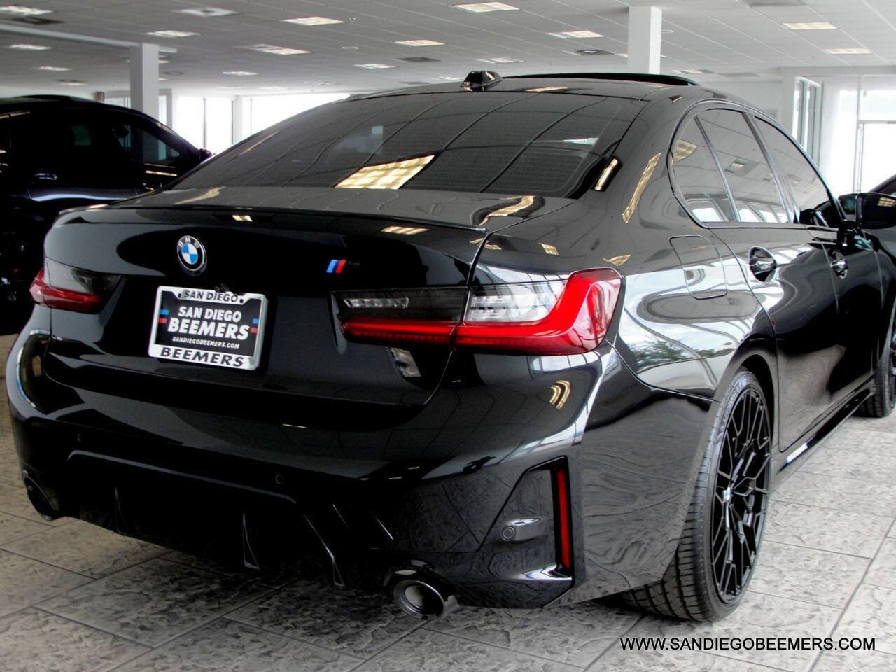 Used 2023 BMW 330i Sedan w/ M Sport Package RWD image 29
