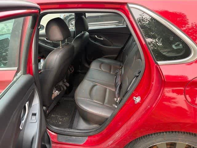 Used 2018 Hyundai Elantra GT Sport FWD image 12