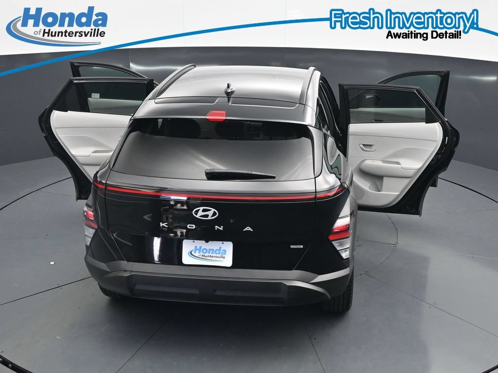 Used 2025 Hyundai Kona SEL AWD/4WD image 37