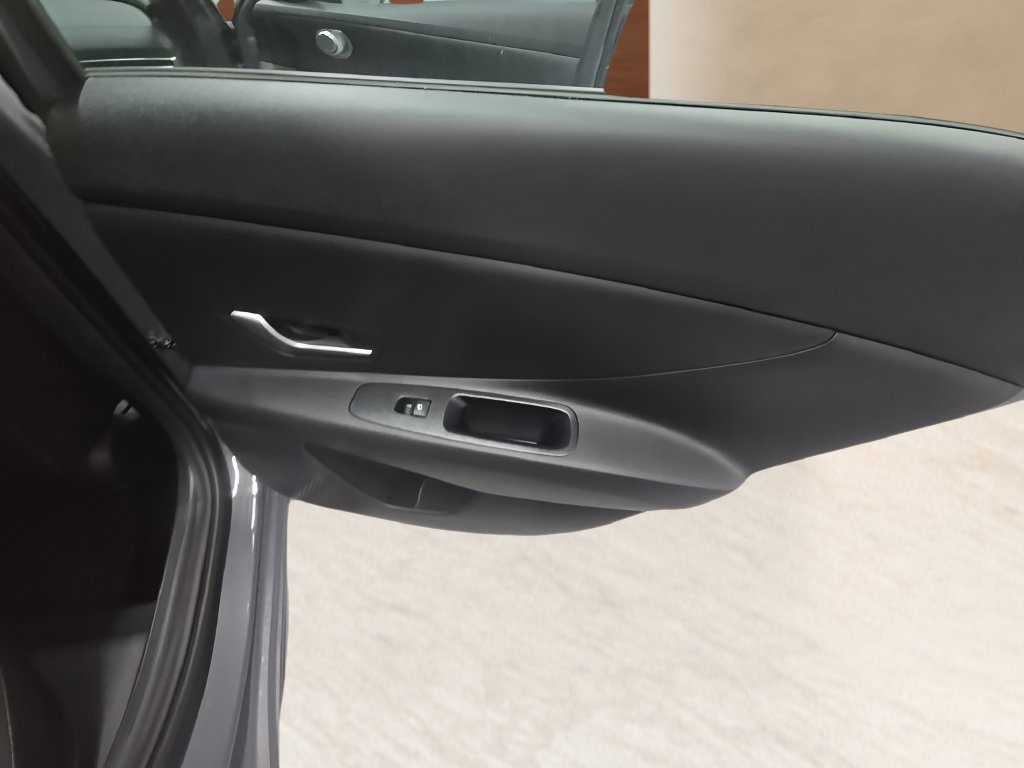 New 2026 Hyundai Elantra SE FWD image 22