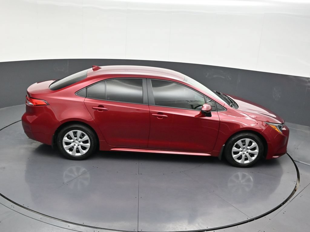 Used 2025 Toyota Corolla LE FWD image 23
