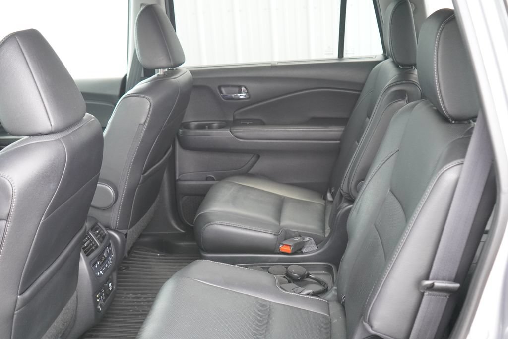 Used 2016 Honda Pilot Elite image 29