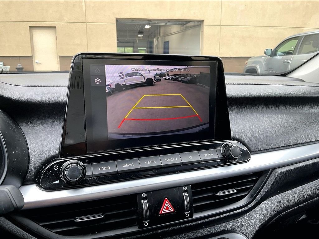 Used 2023 Kia Forte LXS w/ LXS Technology Package FWD image 19