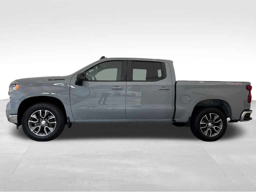 Used 2024 Chevrolet Silverado 1500 LT AWD/4WD image 2