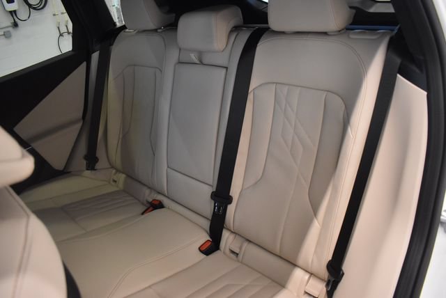 New 2026 BMW X3 xDrive30i w/ Premium Package AWD/4WD image 7