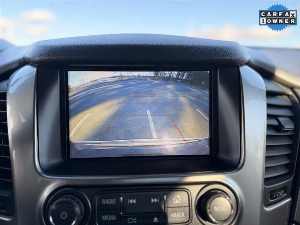 Used 2018 Chevrolet Suburban Premier AWD/4WD image 24