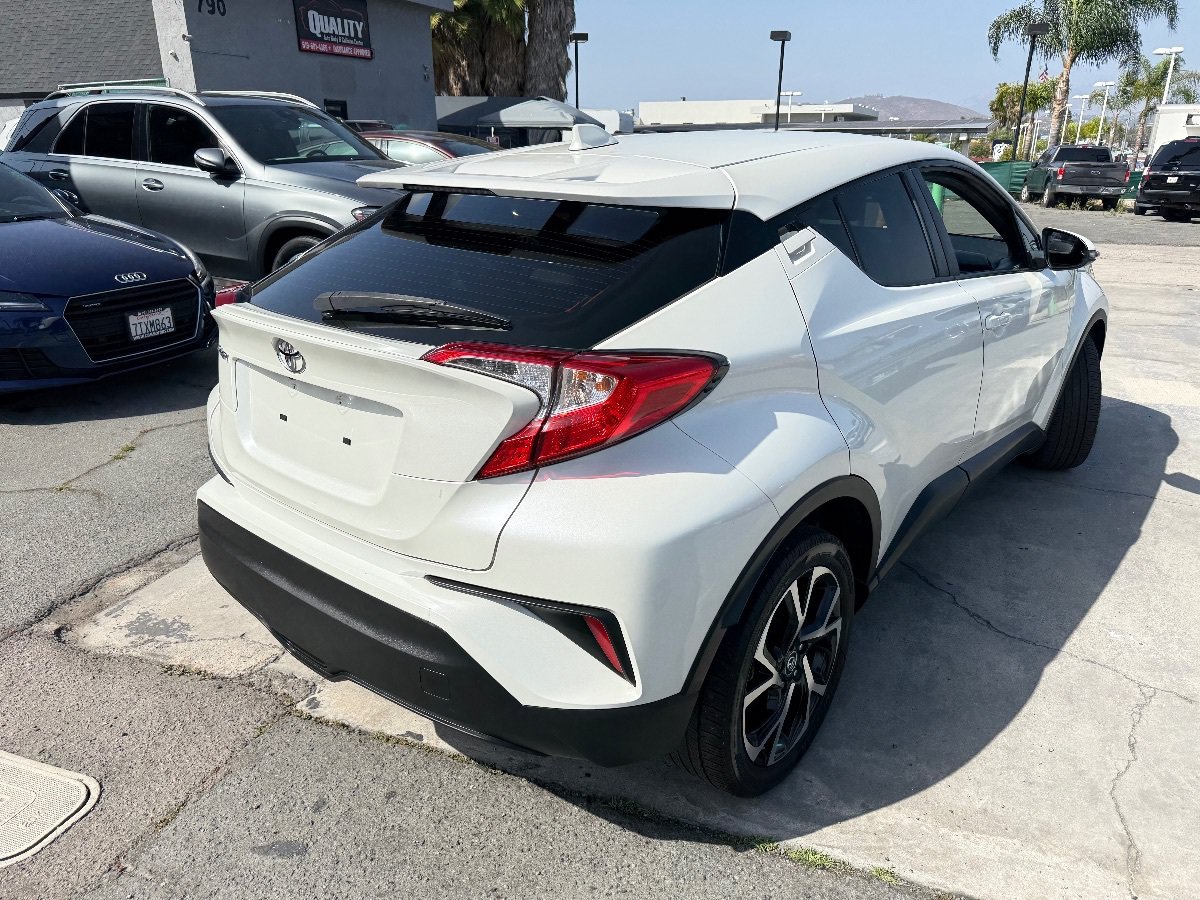 Used 2019 Toyota C-HR XLE FWD image 7