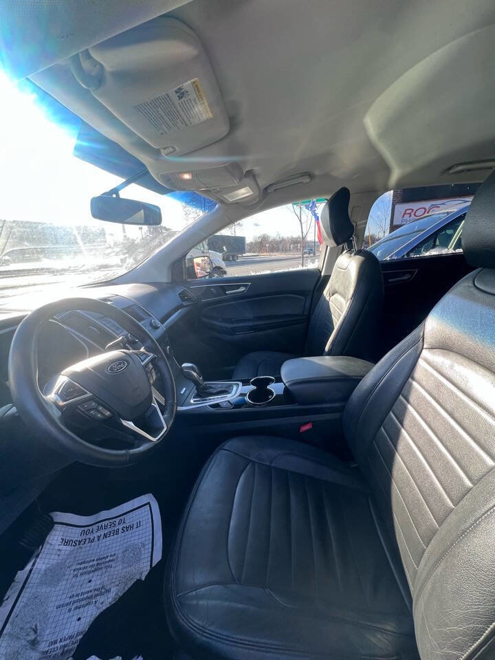Used 2017 Ford Edge SEL image 4
