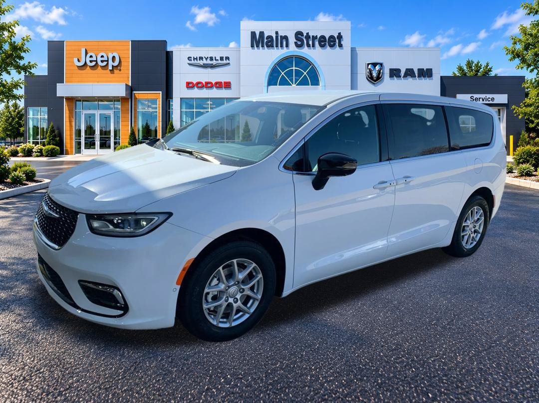 New 2026 Chrysler Pacifica Select