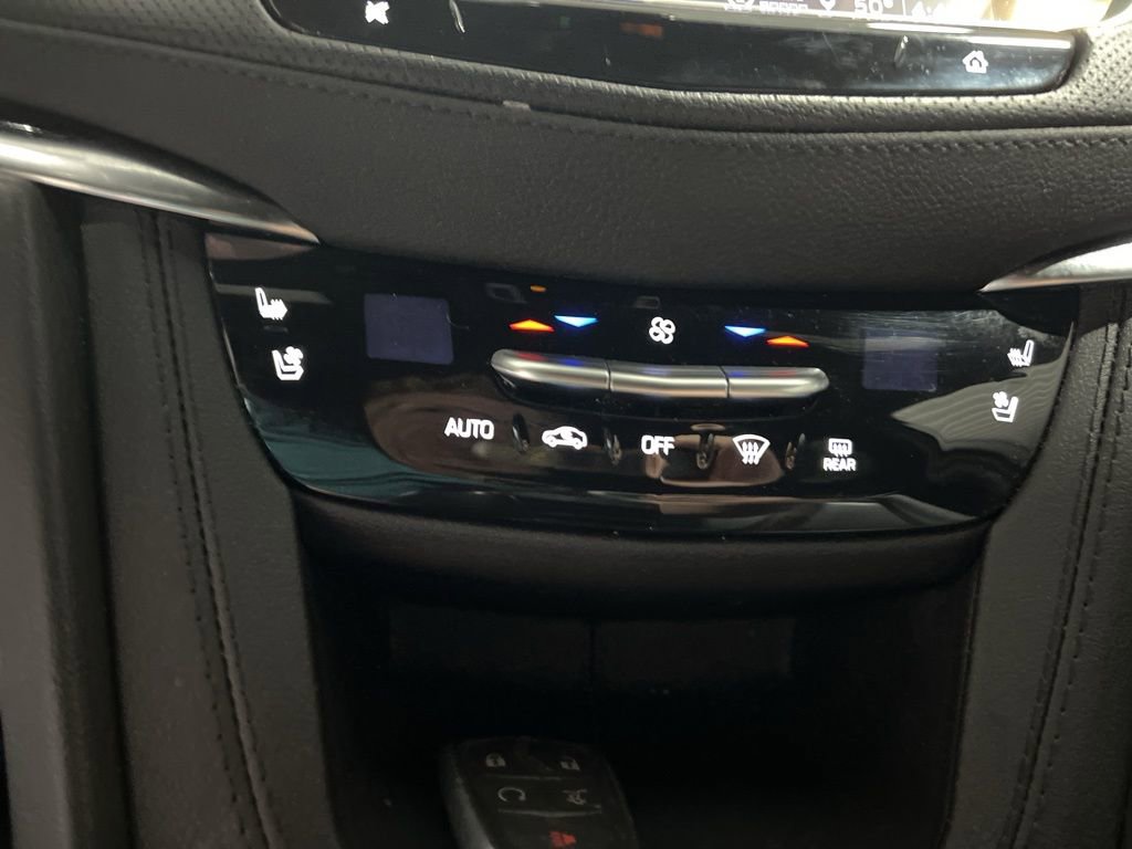 Used 2024 Cadillac XT5 Premium Luxury image 38
