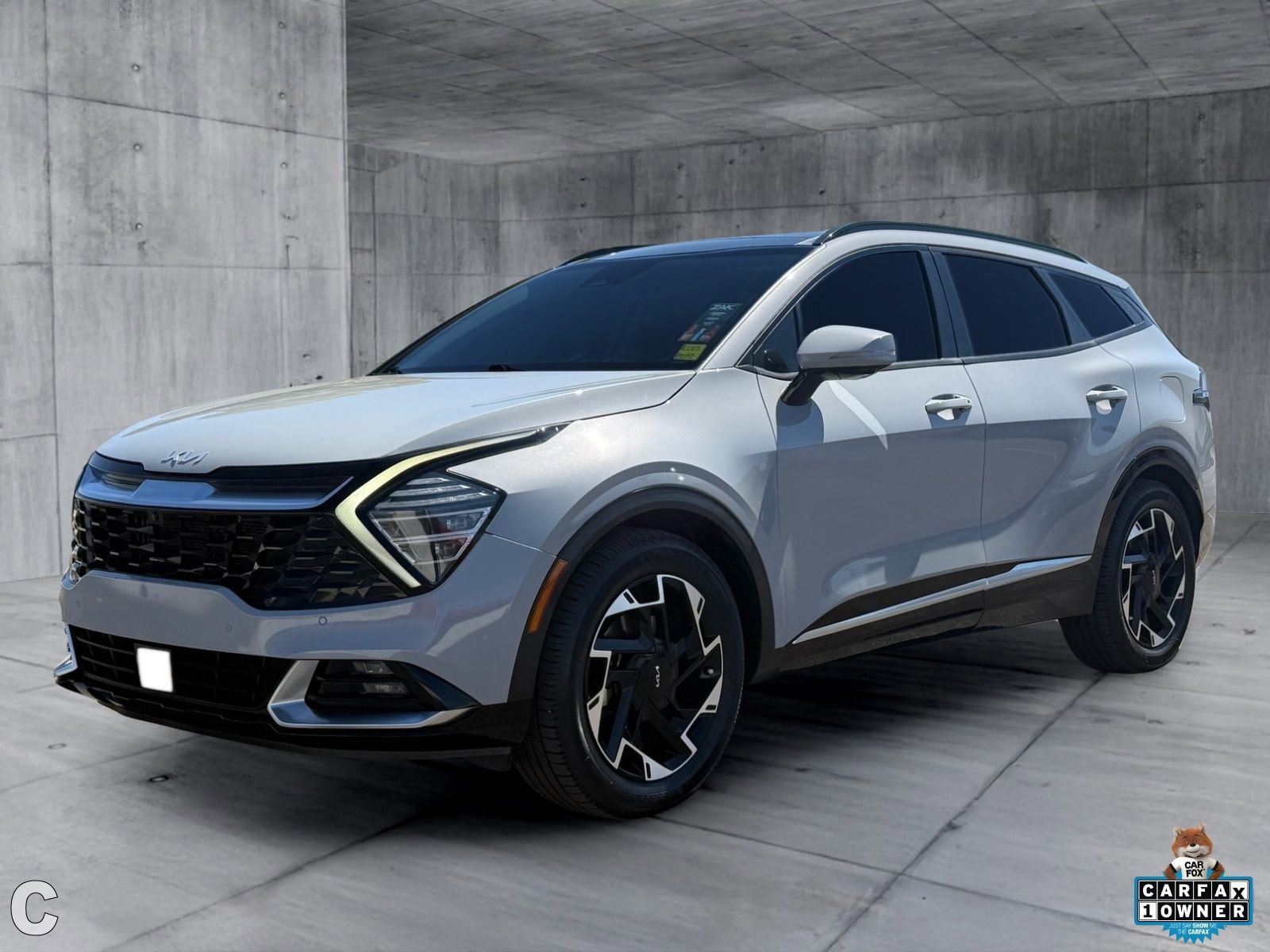 Used 2023 Kia Sportage SX FWD image 2