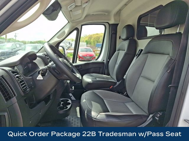 Used 2025 RAM ProMaster 2500 w/ Convenience Group FWD image 2