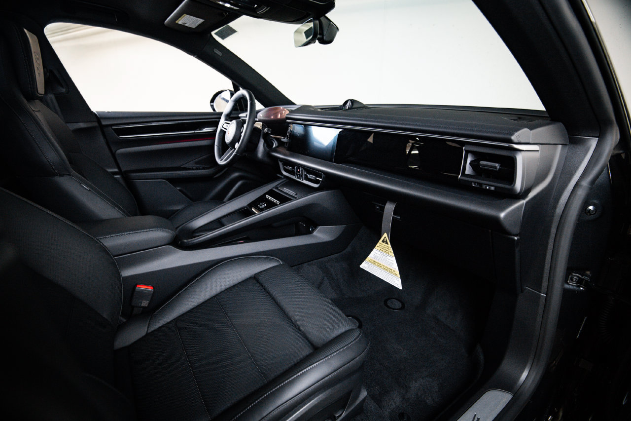 New 2026 Porsche Macan 4 Electric AWD/4WD image 28