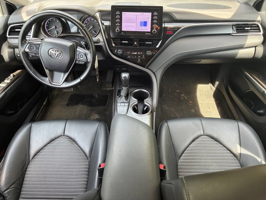 Used 2023 Toyota Camry SE FWD image 12