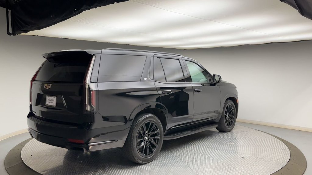 Used 2021 Cadillac Escalade Sport Platinum w/ Heavy-Duty Trailer Package AWD/4WD image 2