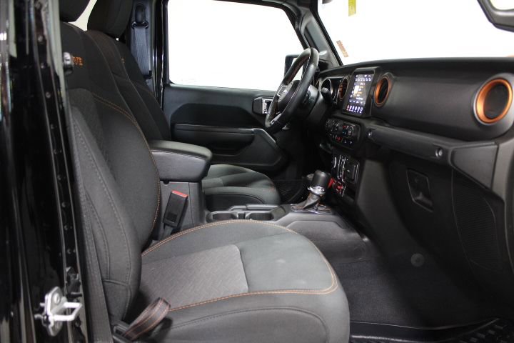 Used 2023 Jeep Gladiator Mojave w/ Cold Weather Group AWD/4WD image 23
