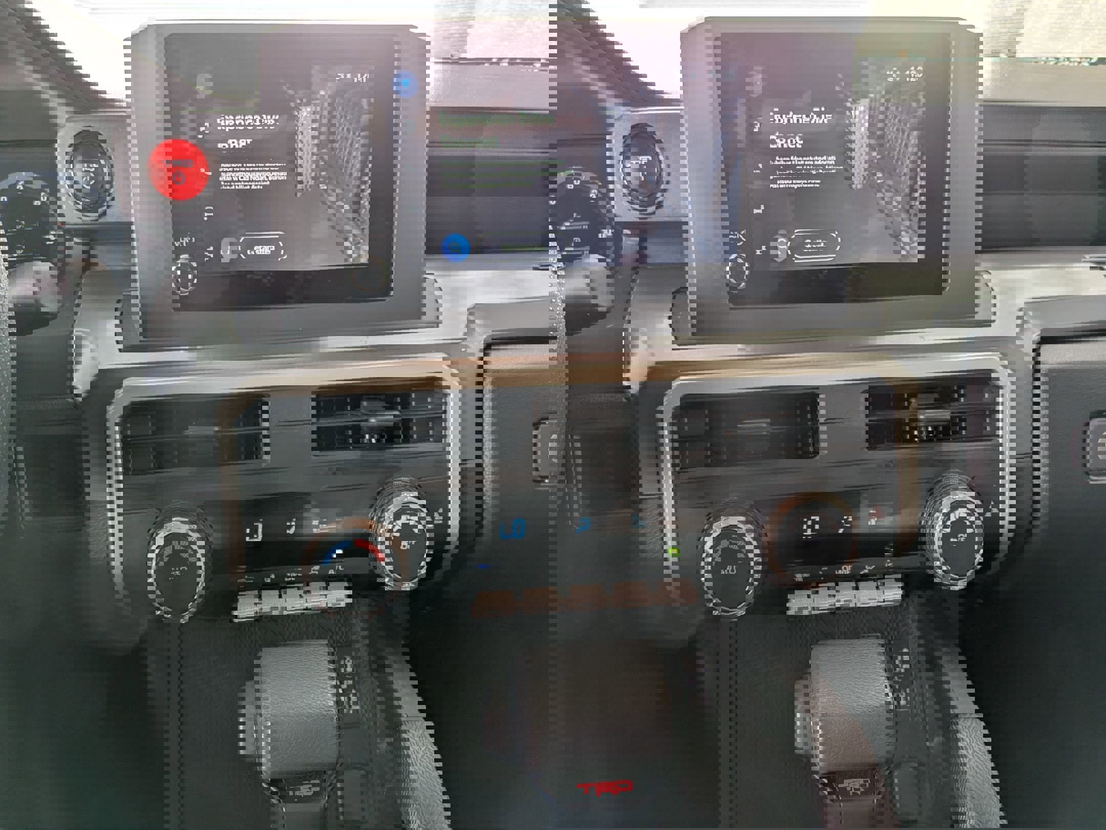 Used 2025 Toyota Tacoma TRD Off-Road image 19