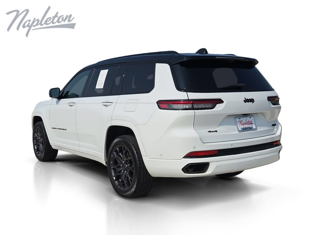 Used 2023 Jeep Grand Cherokee L Summit AWD/4WD image 3