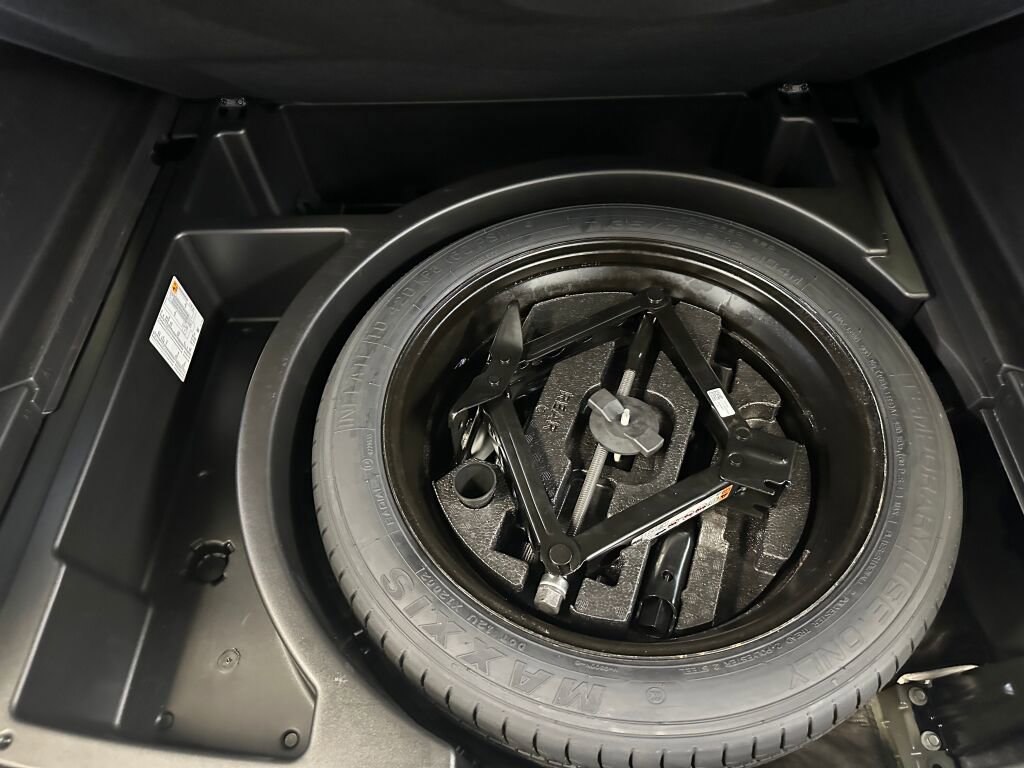 Certified 2024 Chevrolet Blazer LT w/ LPO, Floor Liner Package image 26