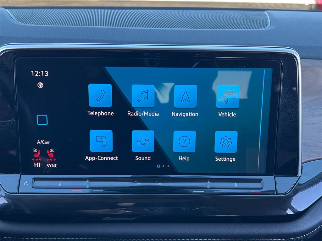 Used 2025 Volkswagen Atlas SE image 19