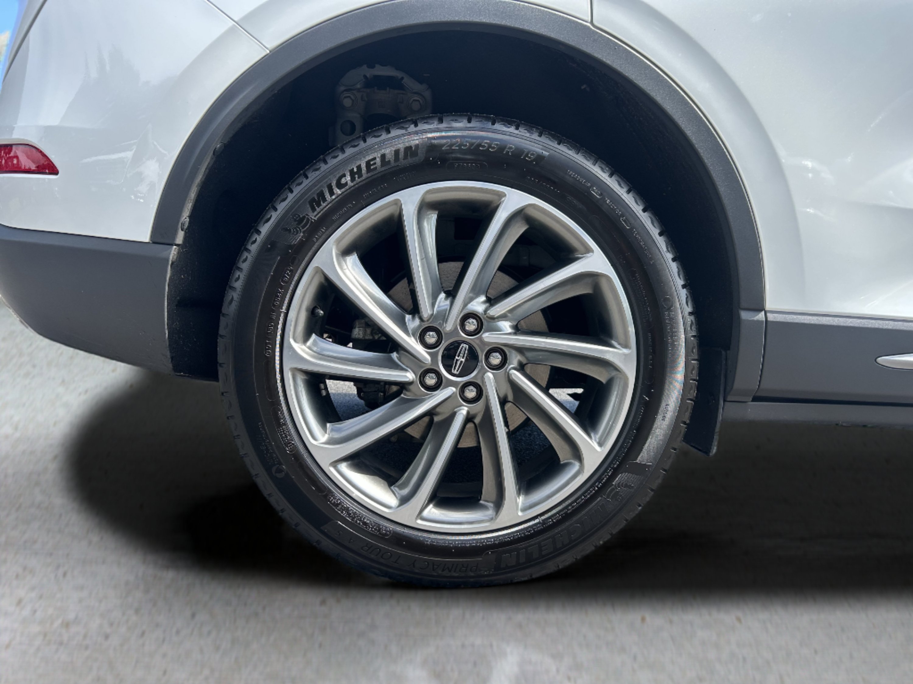Certified 2023 Lincoln Corsair AWD w/ Equipment Group 101A image 8