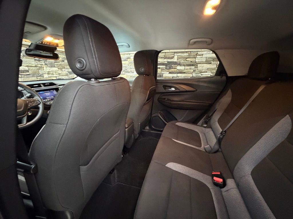 Used 2023 Chevrolet TrailBlazer LT w/ Convenience Package image 27
