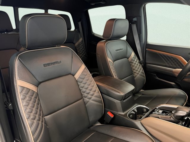 Certified 2025 GMC Canyon Denali AWD/4WD image 19