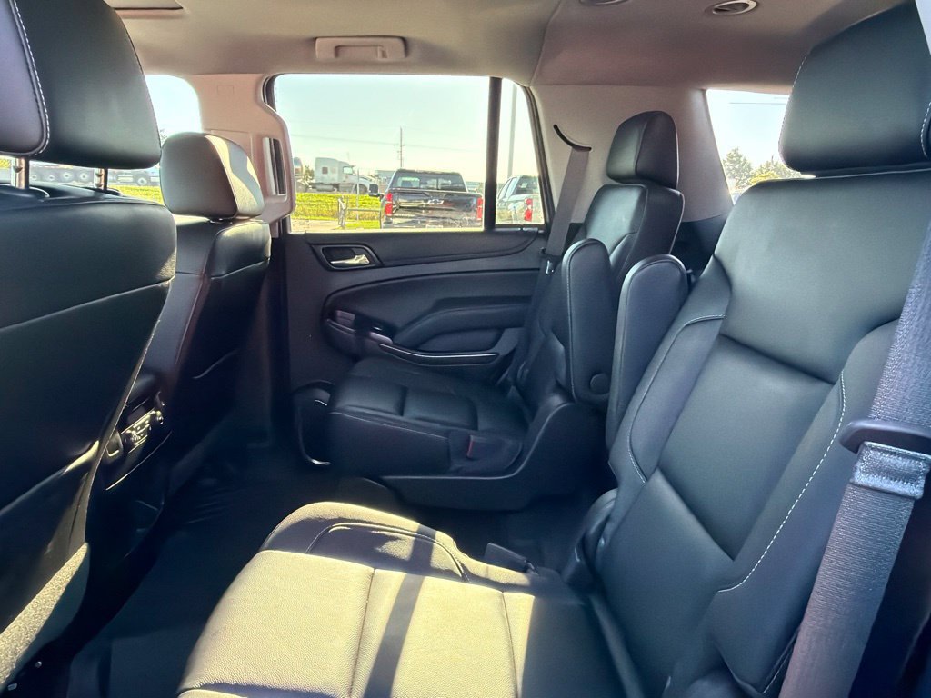 Used 2019 Chevrolet Tahoe LT w/ Luxury Package AWD/4WD image 16