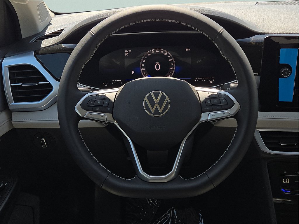 New 2026 Volkswagen Taos SE FWD image 14