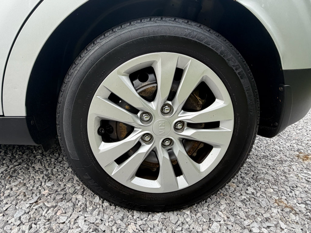 Used 2021 Kia Soul LX FWD image 10
