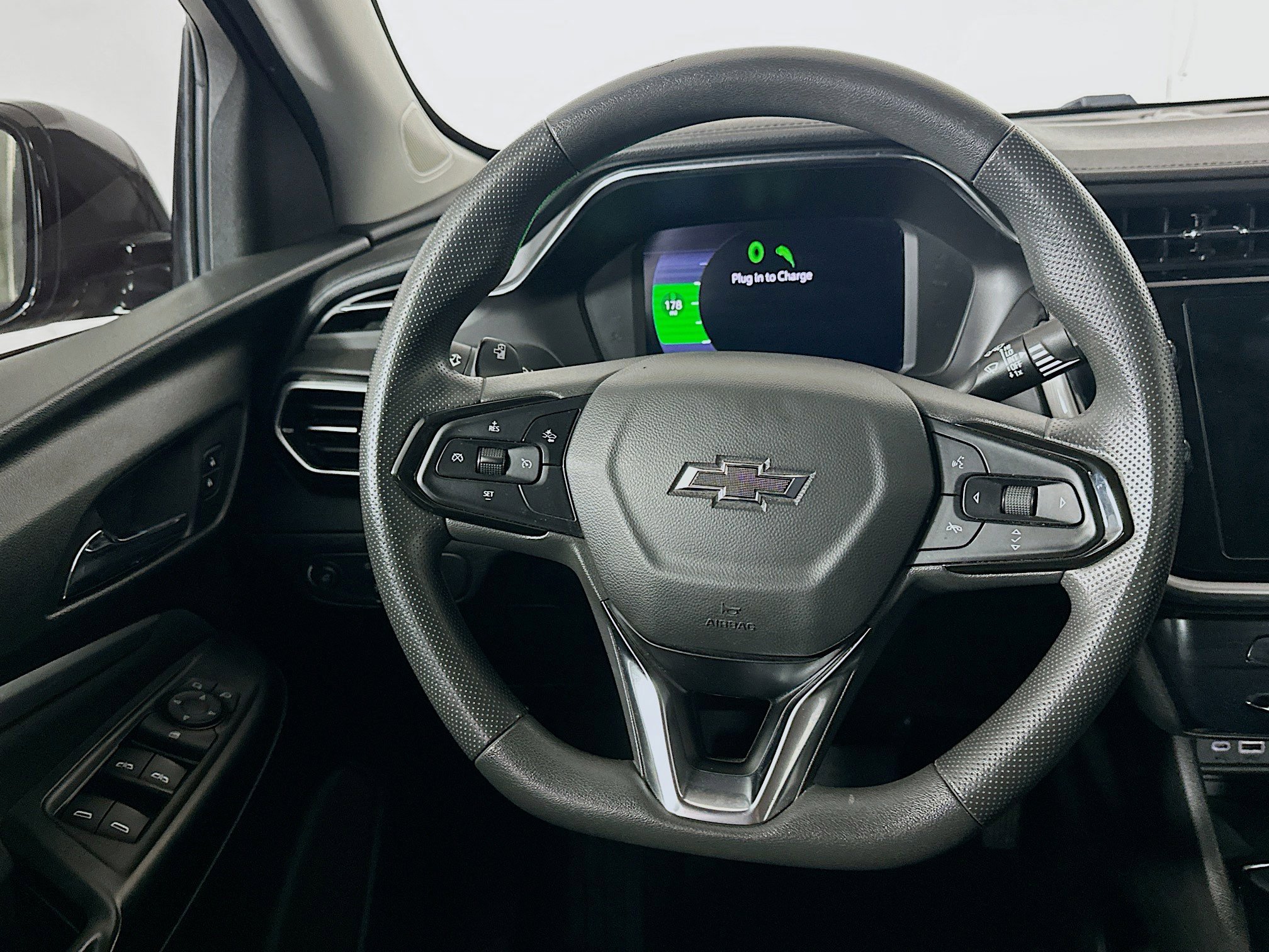 Used 2023 Chevrolet Bolt EUV LT w/ Driver Confidence Package FWD image 18