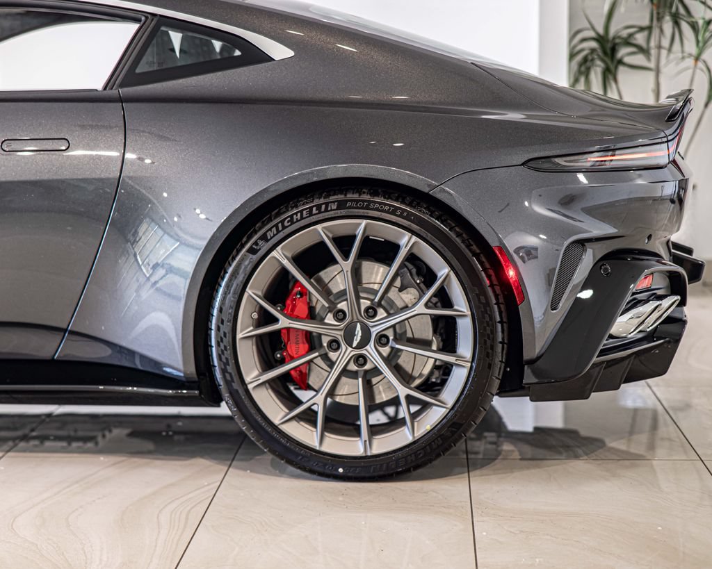 New 2026 Aston Martin V8 Vantage S RWD image 7
