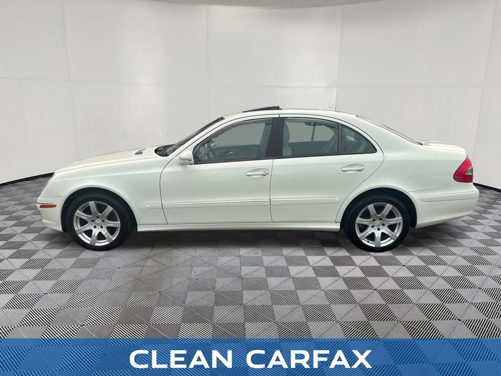Used 2007 Mercedes-Benz E 350 4MATIC Sedan image 2