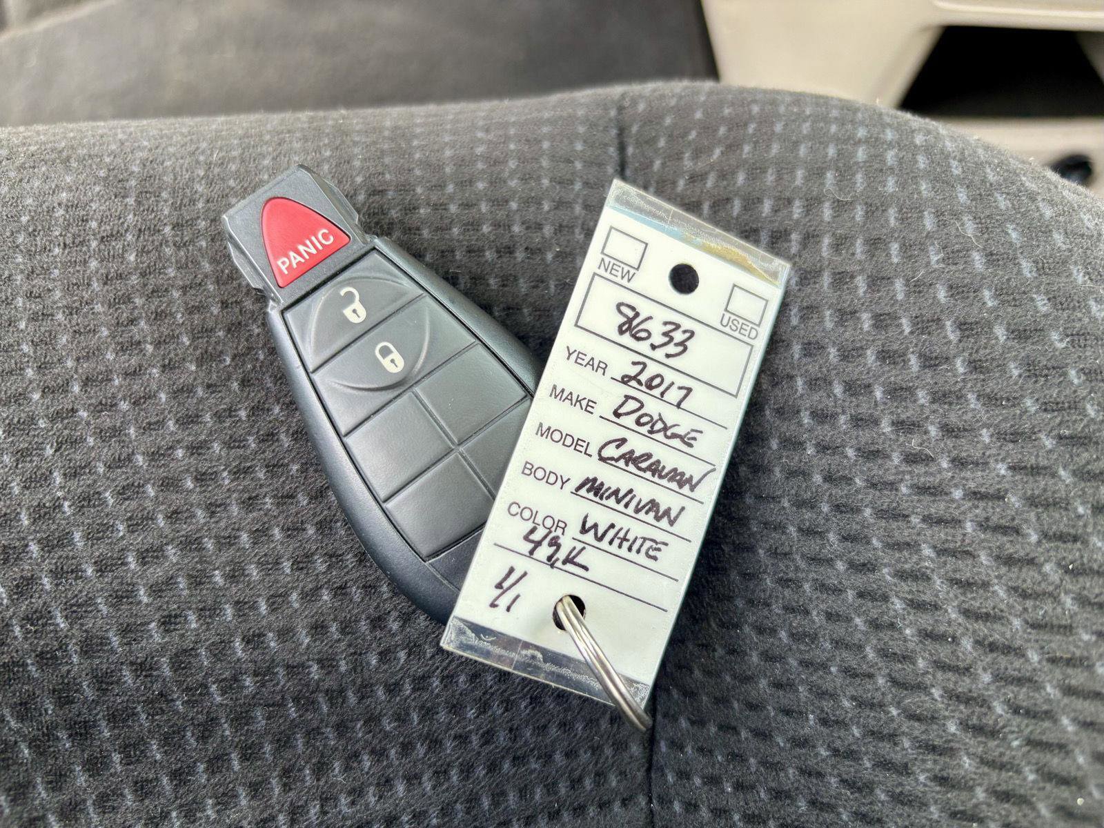 Used 2017 Dodge Grand Caravan SE image 5