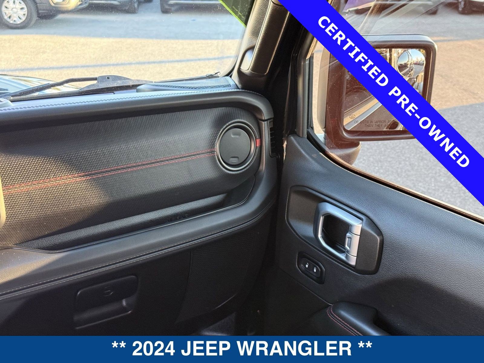 Used 2024 Jeep Wrangler Unlimited Rubicon w/ XTREMEE 35" Tire Package image 17