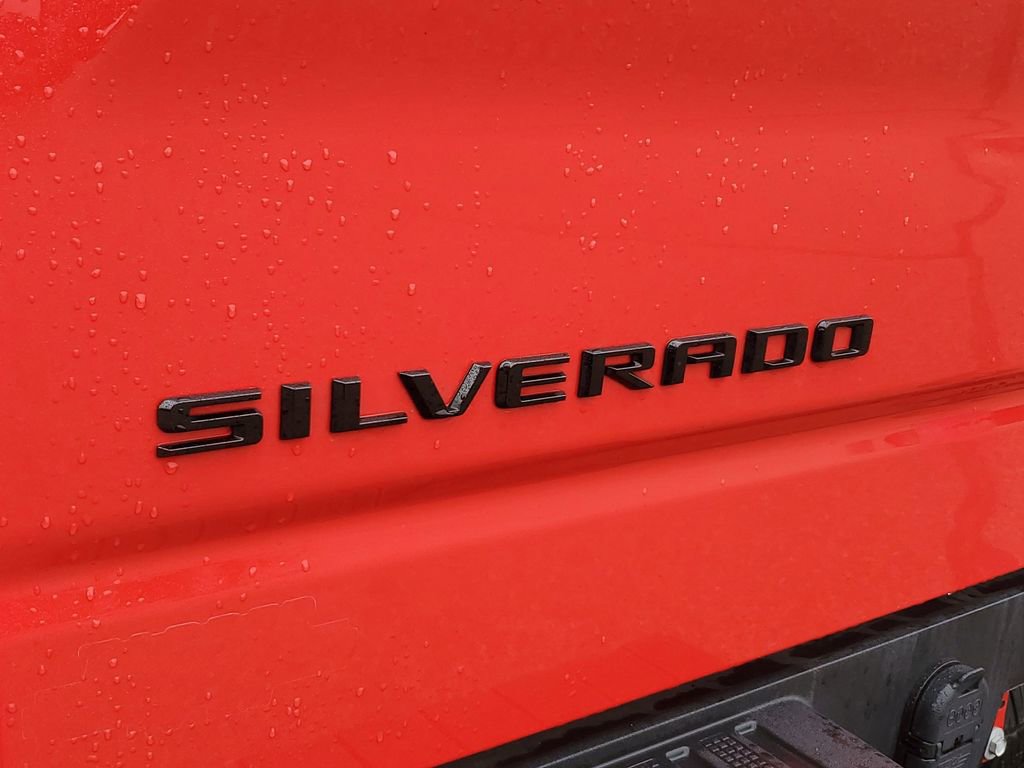 Used 2023 Chevrolet Silverado 1500 Custom w/ LPO, Dark Essentials Package AWD/4WD image 6