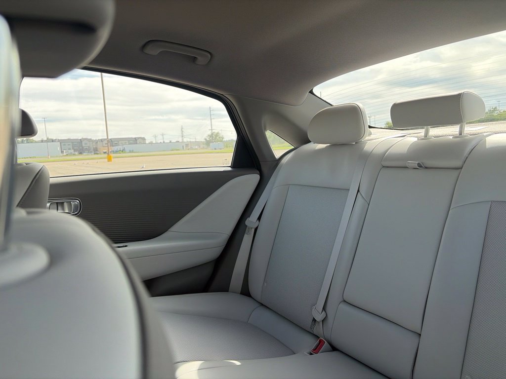 Used 2023 Hyundai Ioniq 6 SEL AWD/4WD image 28
