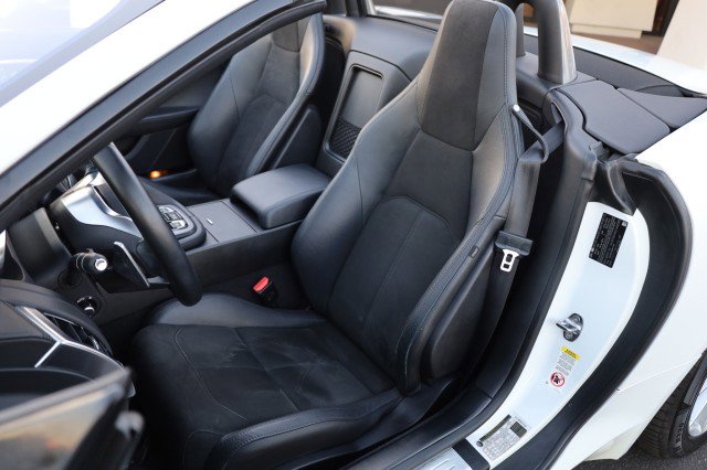 Used 2020 Jaguar F-TYPE Convertible image 25