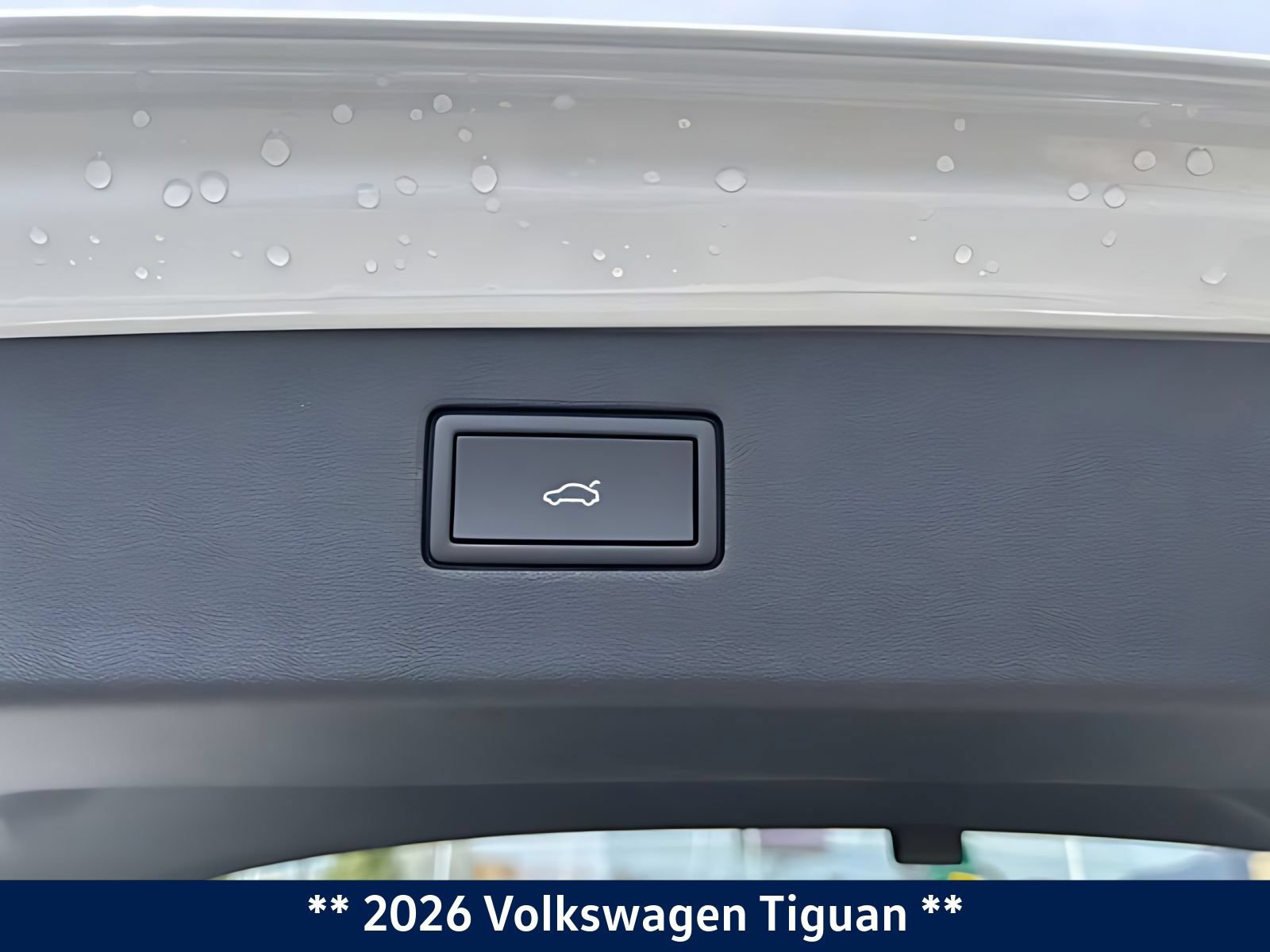 New 2026 Volkswagen Tiguan SE R-Line AWD/4WD image 16