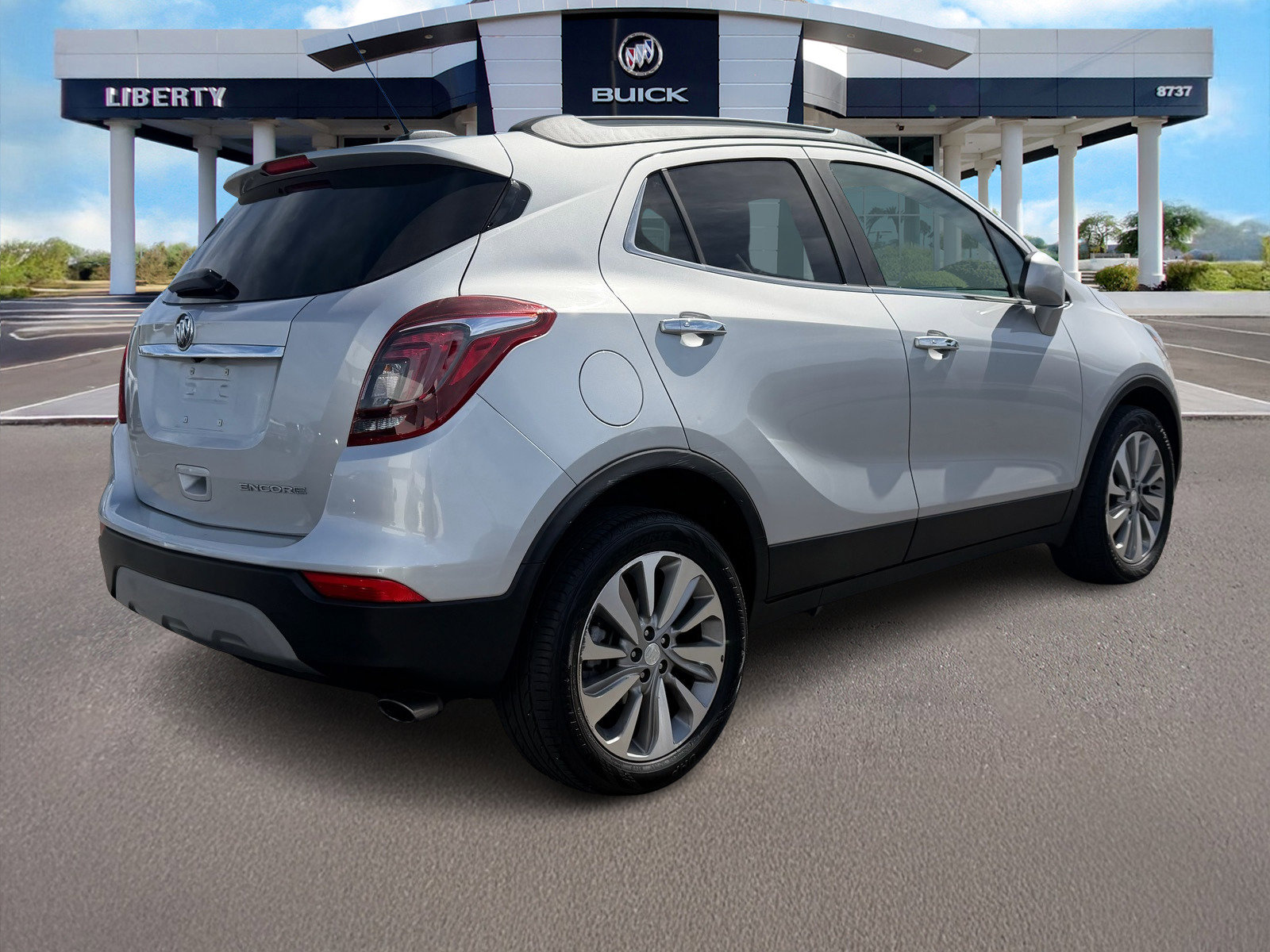 Used 2020 Buick Encore Preferred image 2