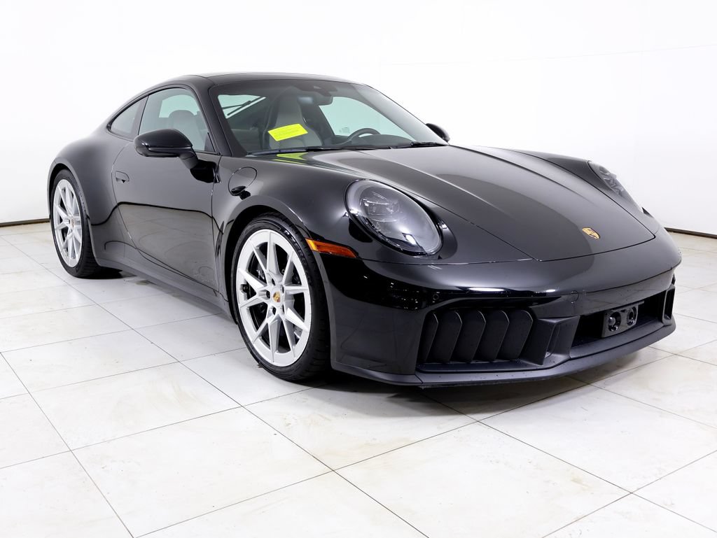 Certified 2025 Porsche 911 Carrera GTS RWD image 29