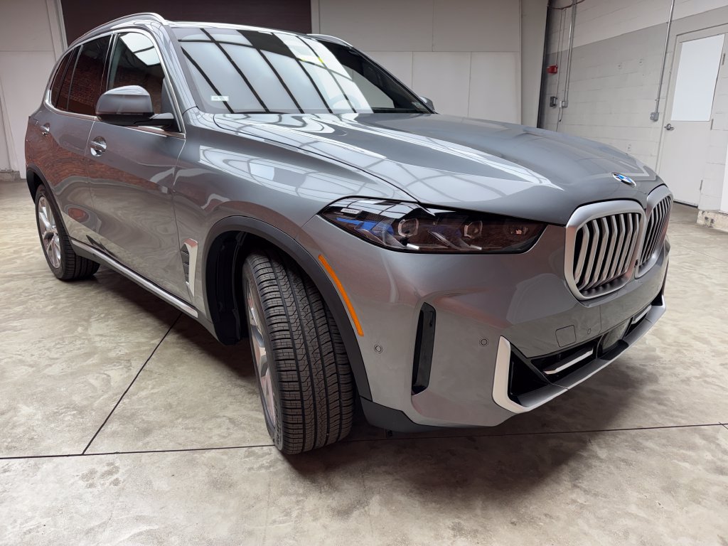 Used 2026 BMW X5 xDrive40i w/ Climate Comfort Package AWD/4WD image 7