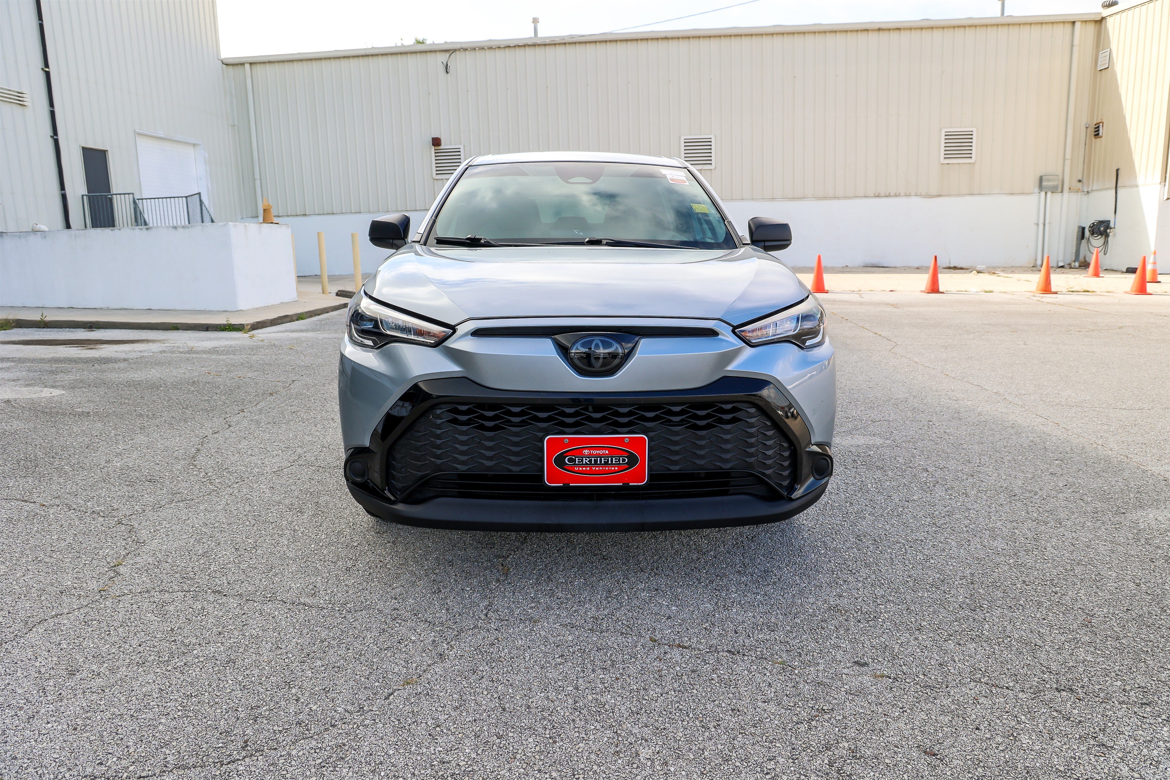 Used 2024 Toyota Corolla Cross AWD Hybrid image 3