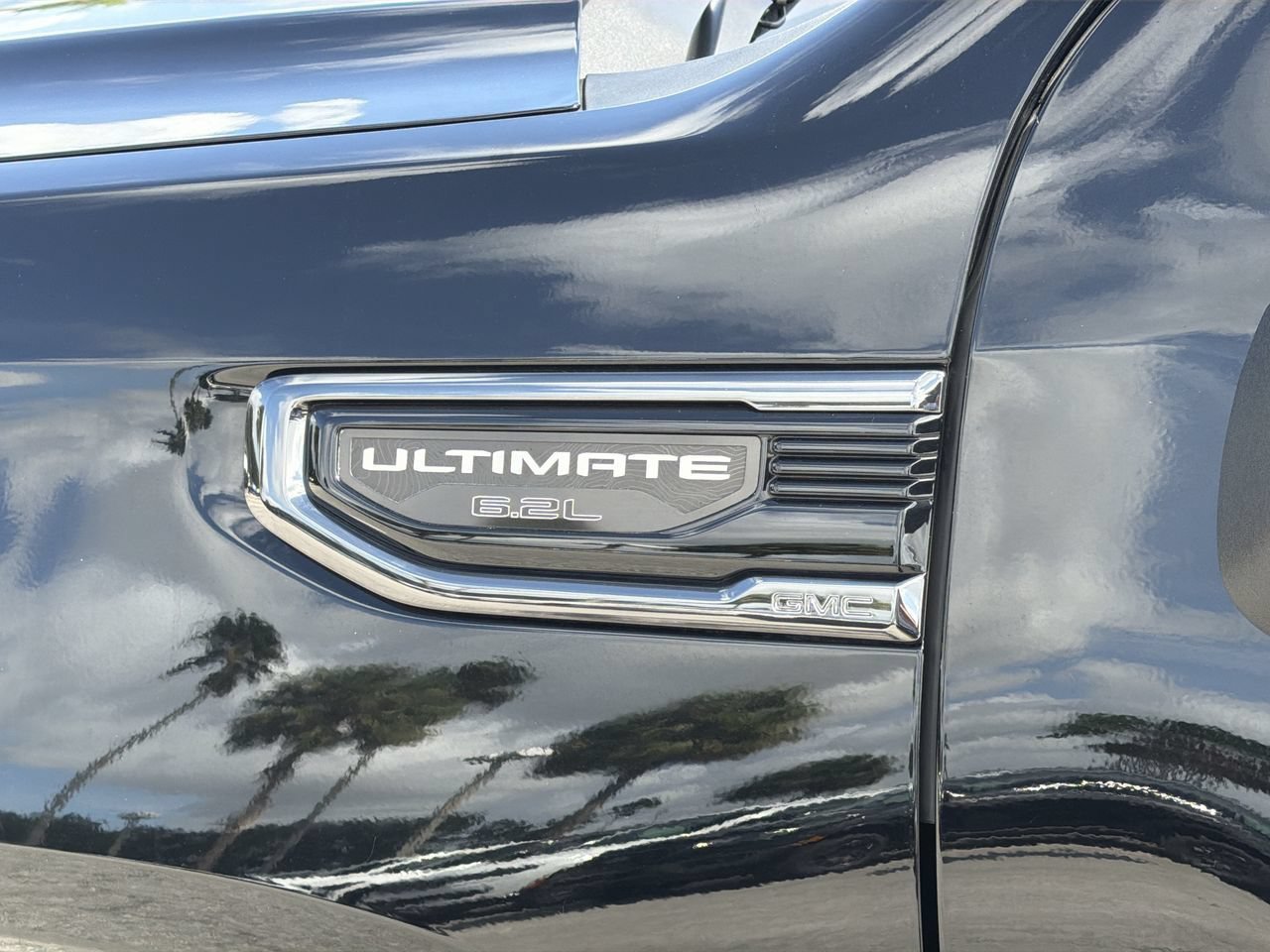 Used 2023 GMC Sierra 1500 Denali Ultimate AWD/4WD image 9